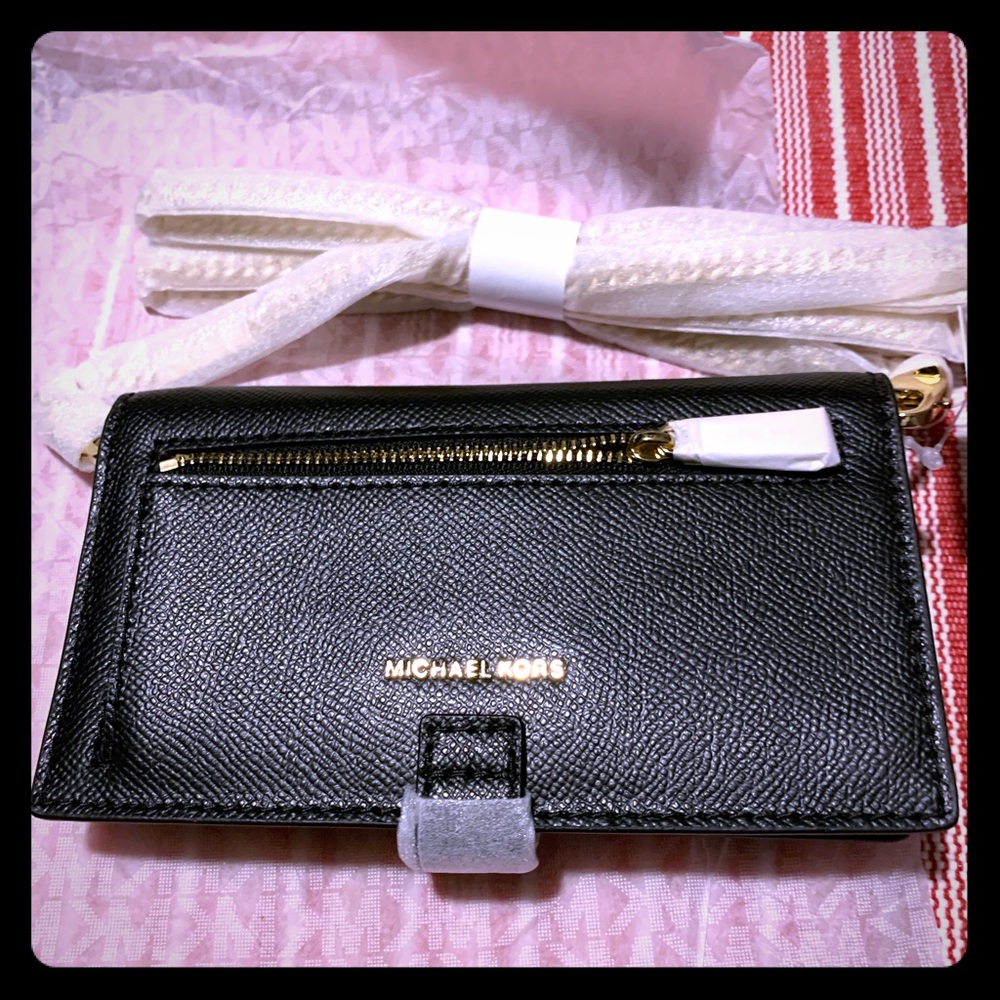 Michael Kors Crossbody Phone Wallet w Gold chain